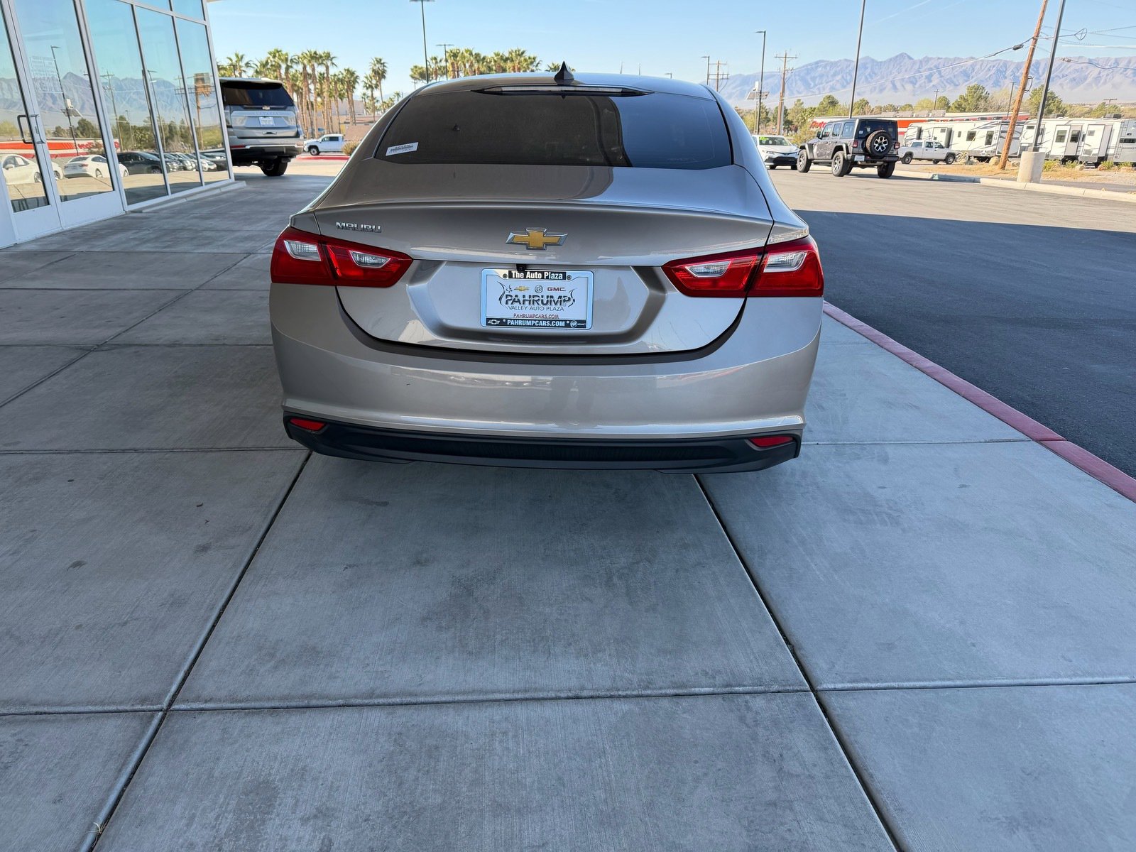 Used 2023 Chevrolet Malibu LS image 4