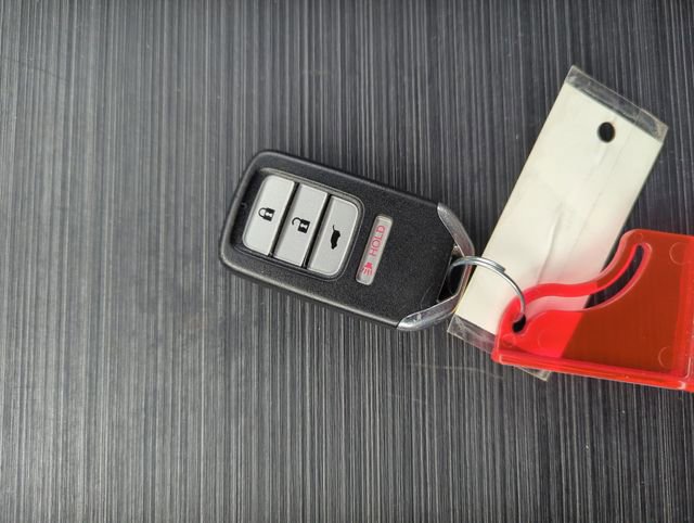 Used 2019 Honda Pilot LX image 30