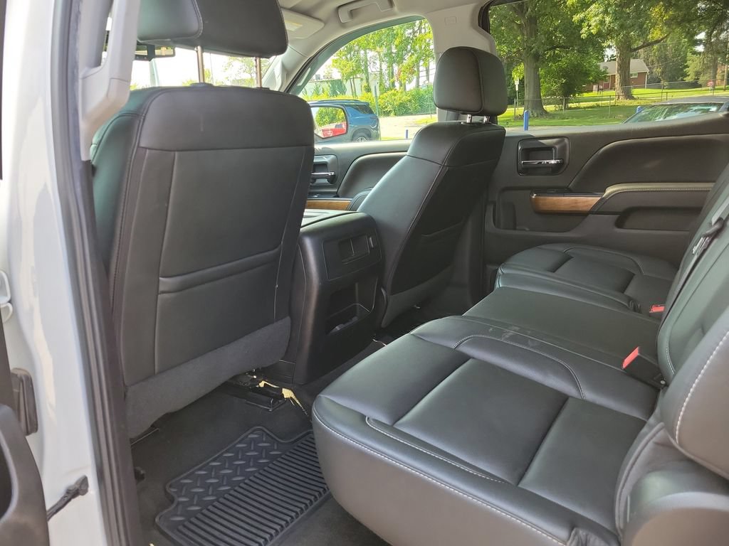 Used 2017 Chevrolet Silverado 1500 LTZ w/ Sport Package AWD/4WD image 16