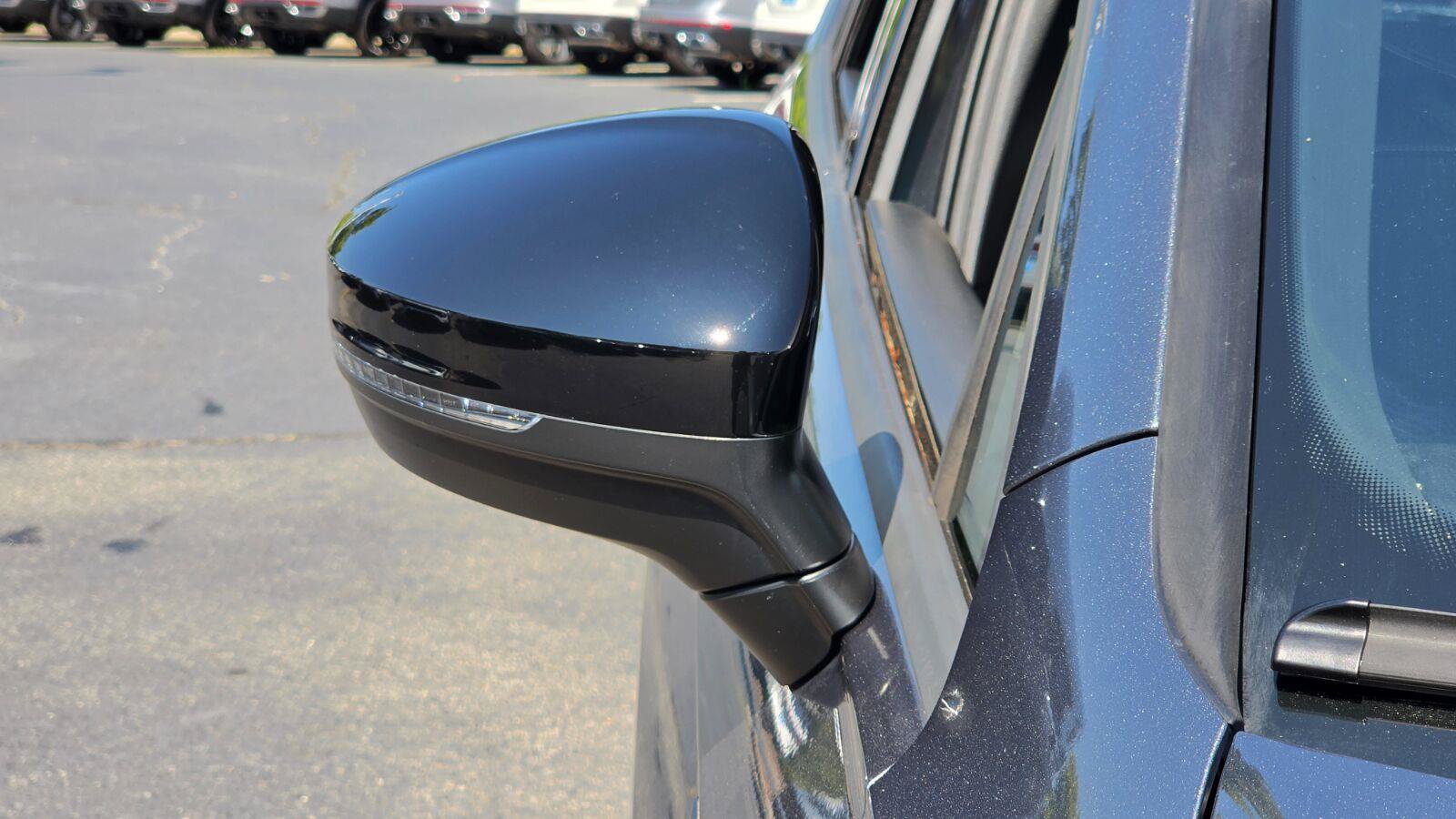 Certified 2024 Volkswagen Tiguan SE R-Line FWD image 14