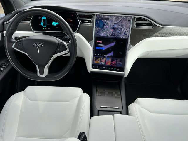 Used 2018 Tesla Model X P100D image 2