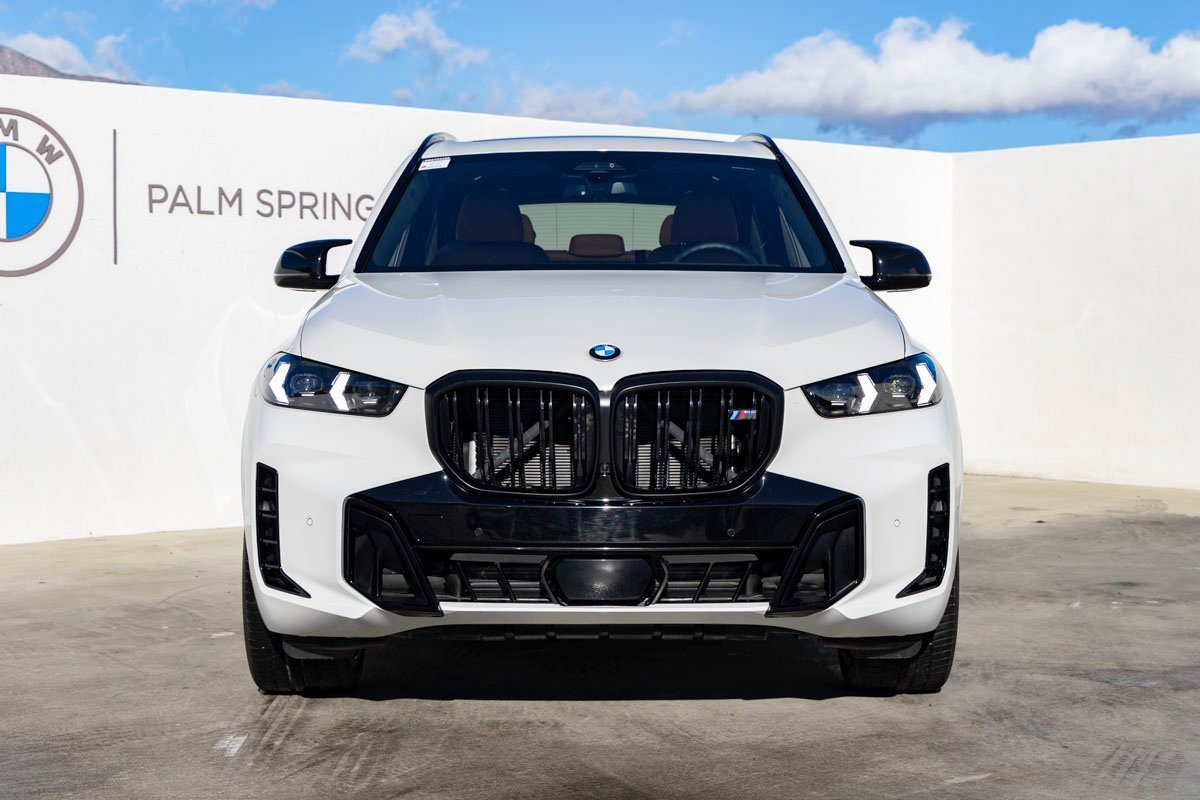Used 2024 BMW X5 M60i image 4