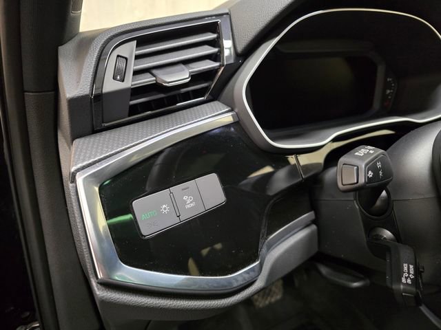 Certified 2025 Audi Q3 2.0T Premium w/ Convenience Package image 20