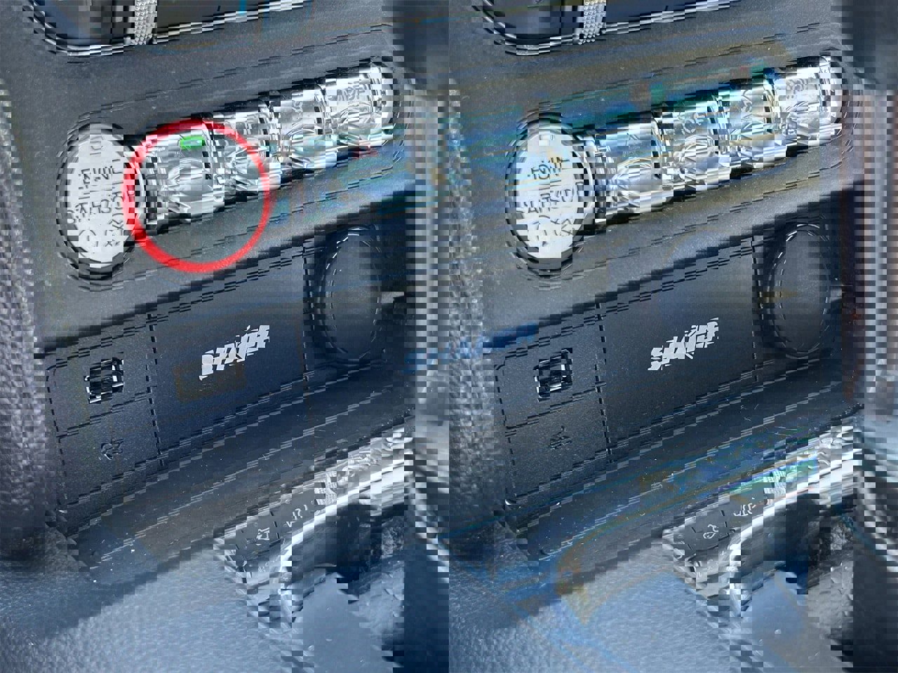 Used 2017 Ford Mustang Premium w/ Ecoboost Performance Package image 9