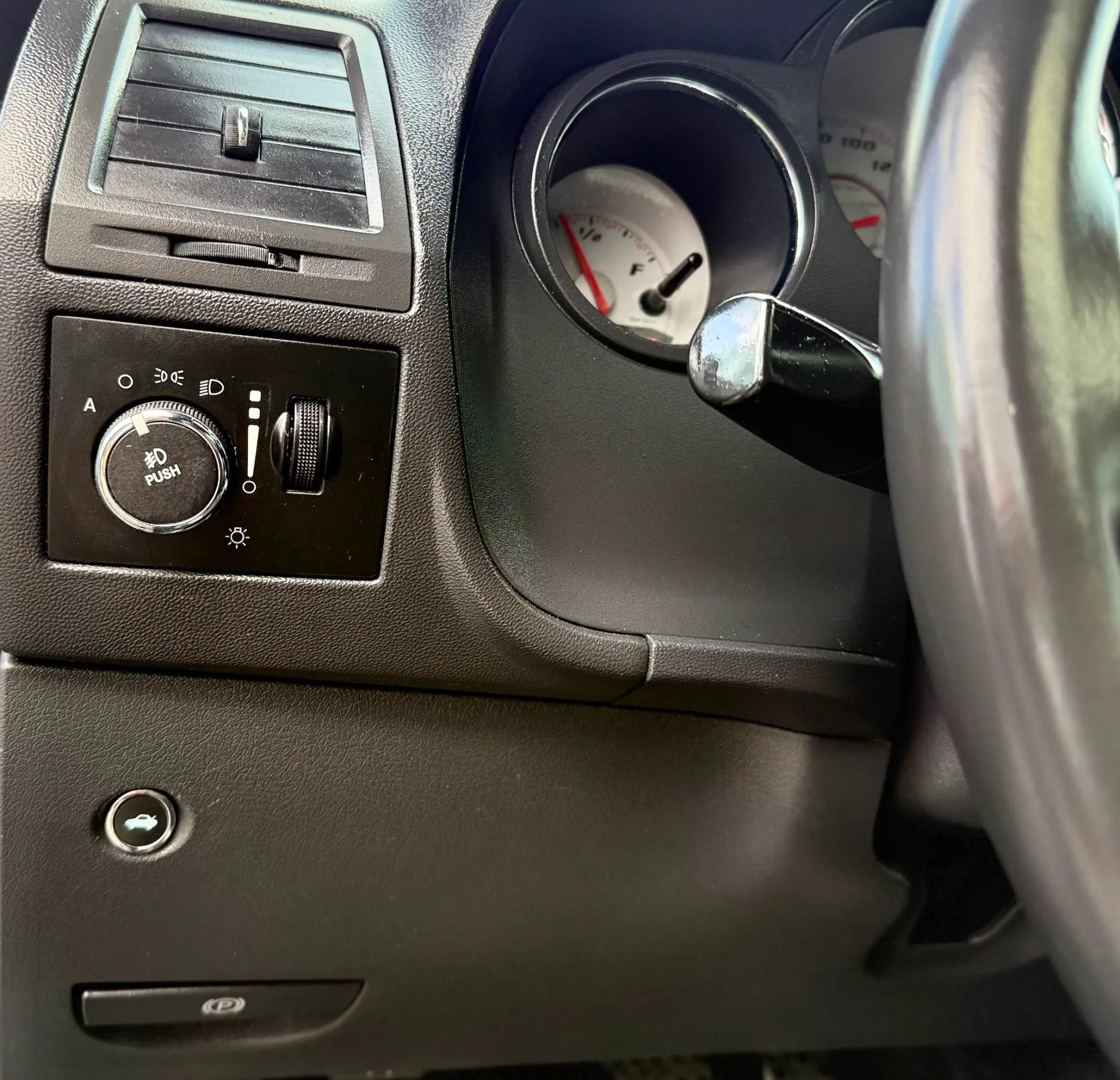 Used 2011 Dodge Challenger SRT8 w/ SRT Option Group II RWD image 21