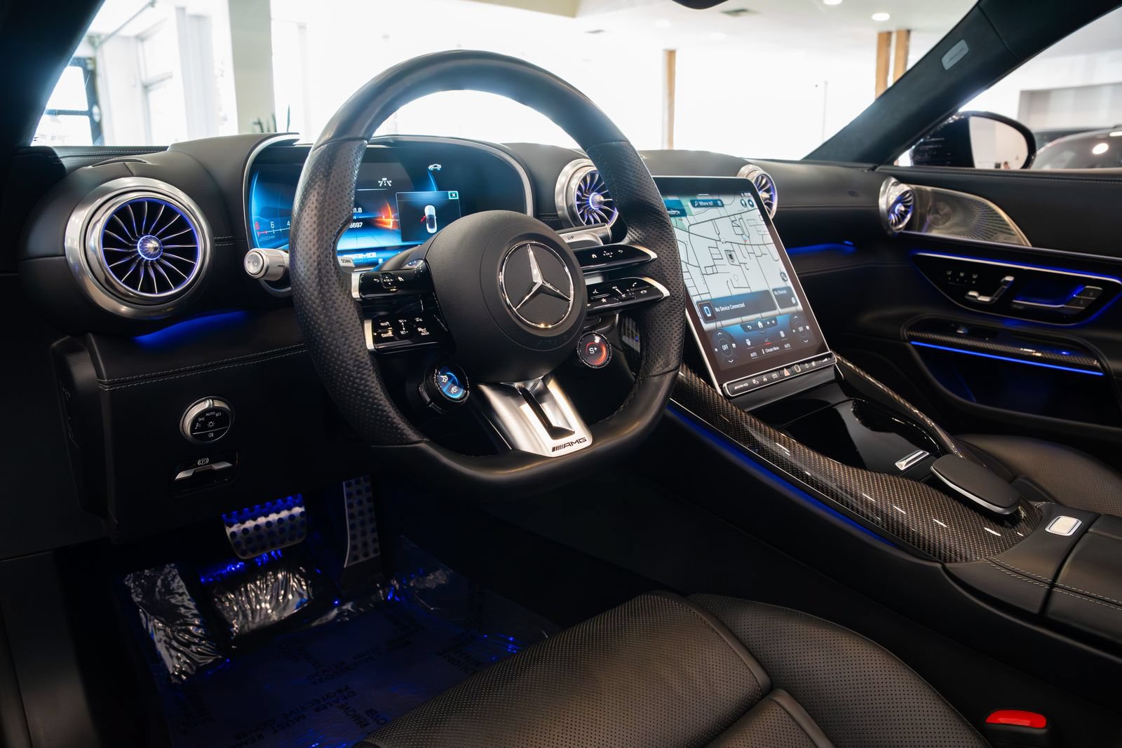 Used 2022 Mercedes-Benz SL 63 AMG 4MATIC image 26