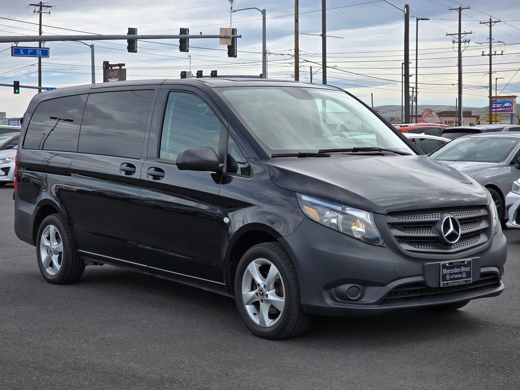 Used 2019 Mercedes-Benz Metris Passenger image 7