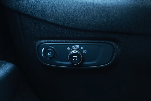 Used 2024 Chevrolet Equinox LT FWD image 15