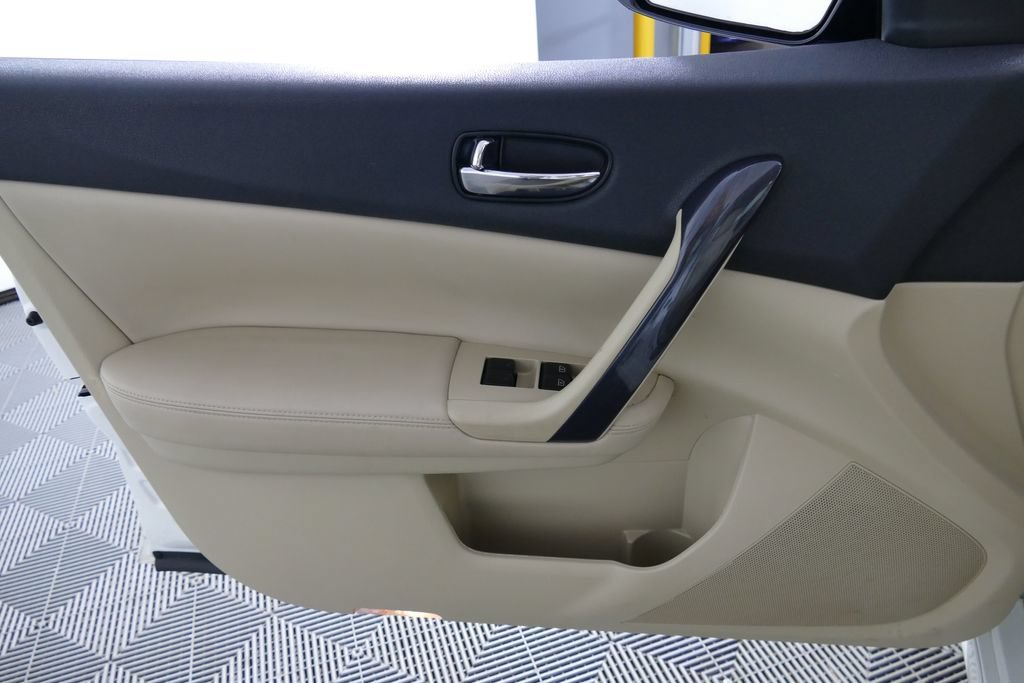 Used 2014 Nissan Maxima 3.5 SV w/ Technology Package FWD image 27