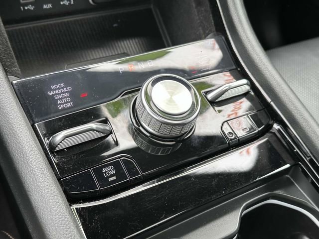 Certified 2021 Jeep Grand Cherokee L Summit w/ Luxury Tech Group V image 16