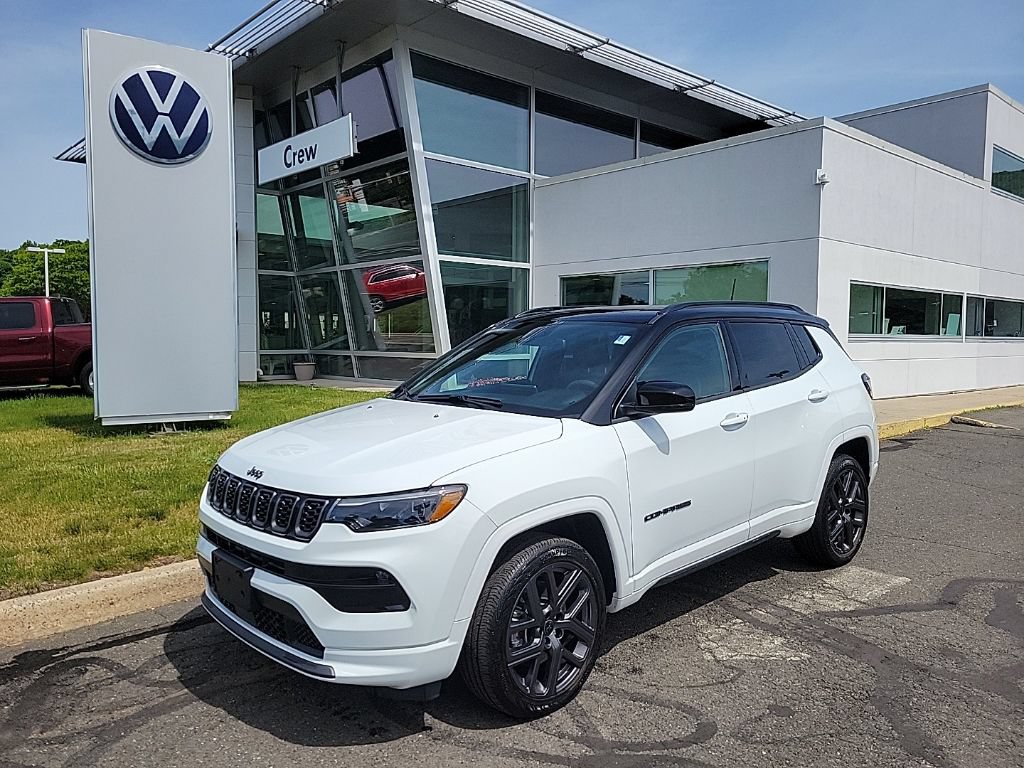 Used 2025 Jeep Compass Limited w/ High Altitude Package AWD/4WD image 1