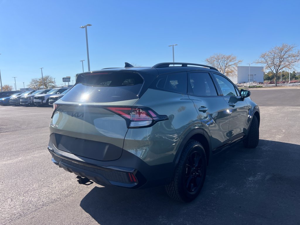 Certified 2025 Kia Sportage X-Pro AWD/4WD image 4