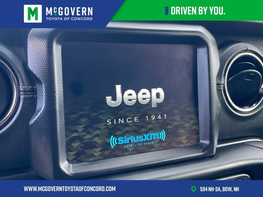Used 2021 Jeep Wrangler Unlimited Sahara AWD/4WD image 36