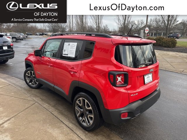 Used 2017 Jeep Renegade Latitude w/ Cold Weather Group image 5