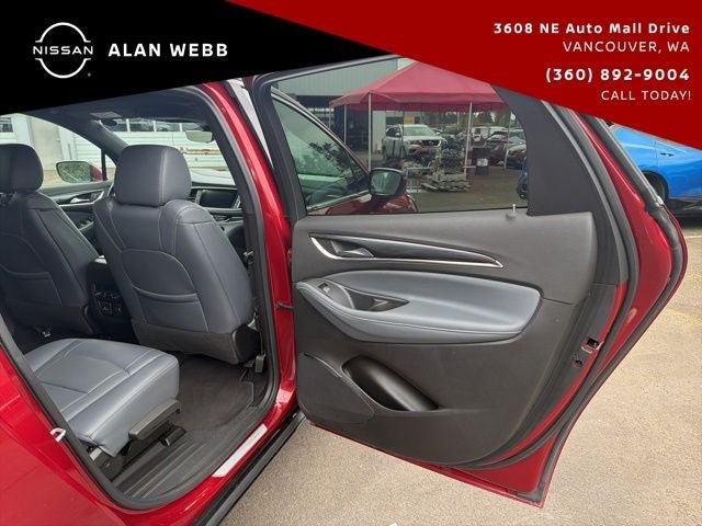 Used 2022 Buick Enclave Premium AWD/4WD image 21