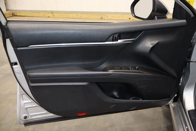 Used 2022 Toyota Camry SE image 13