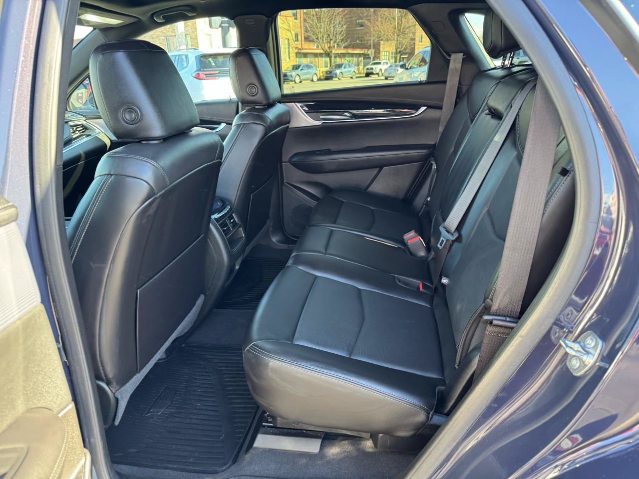 Used 2024 Cadillac XT5 Premium Luxury AWD/4WD image 9