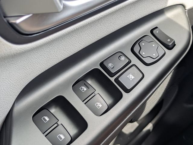 Used 2023 Hyundai Kona Limited FWD image 34