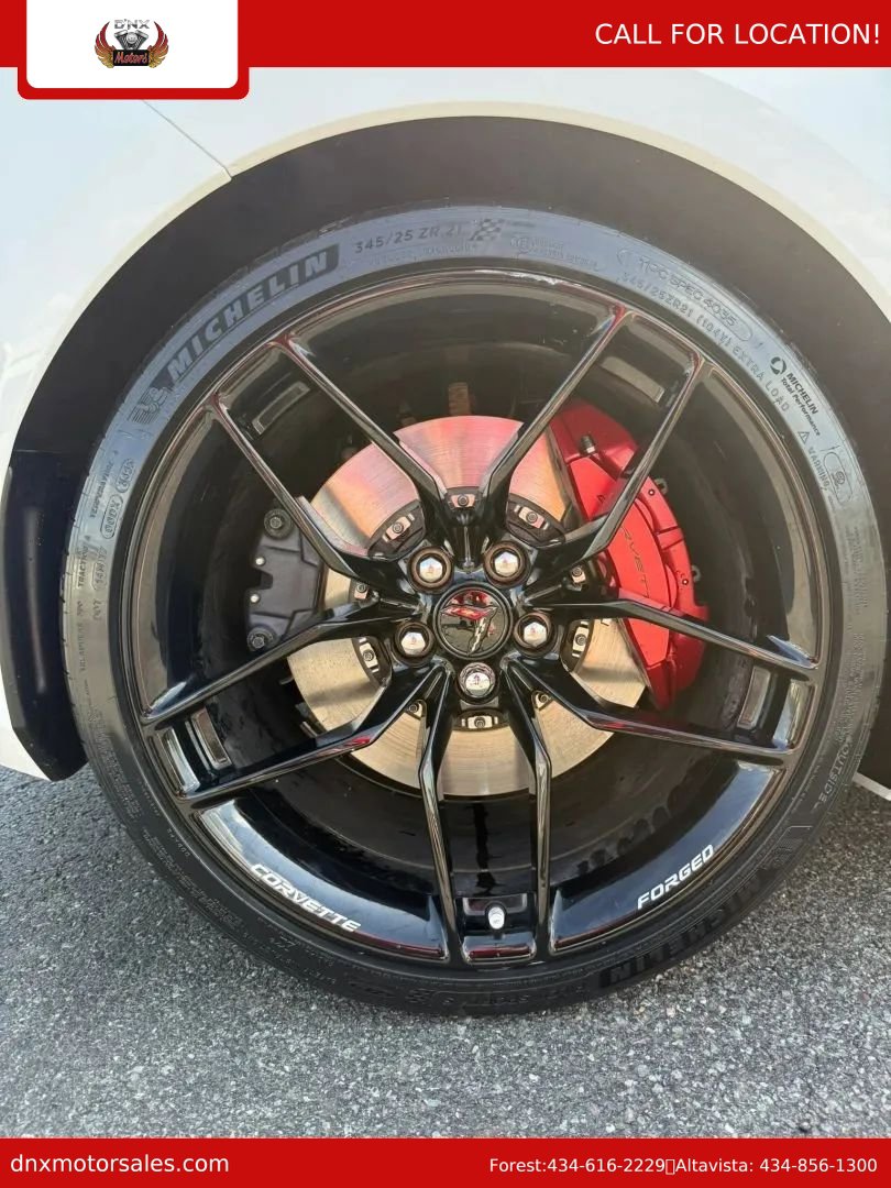 Used 2025 Chevrolet Corvette Z06 image 11