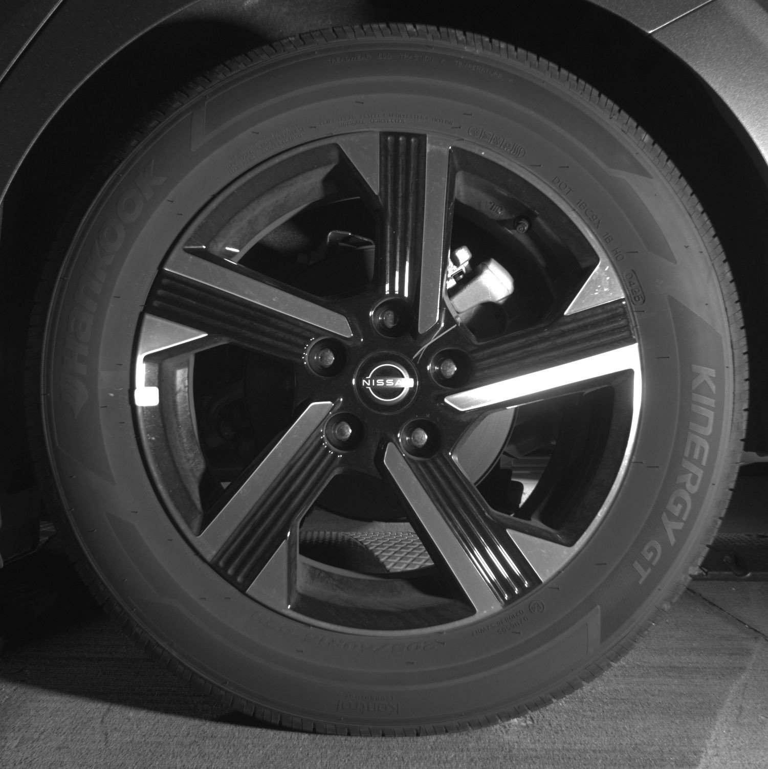 Used 2025 Nissan Sentra SV FWD image 14