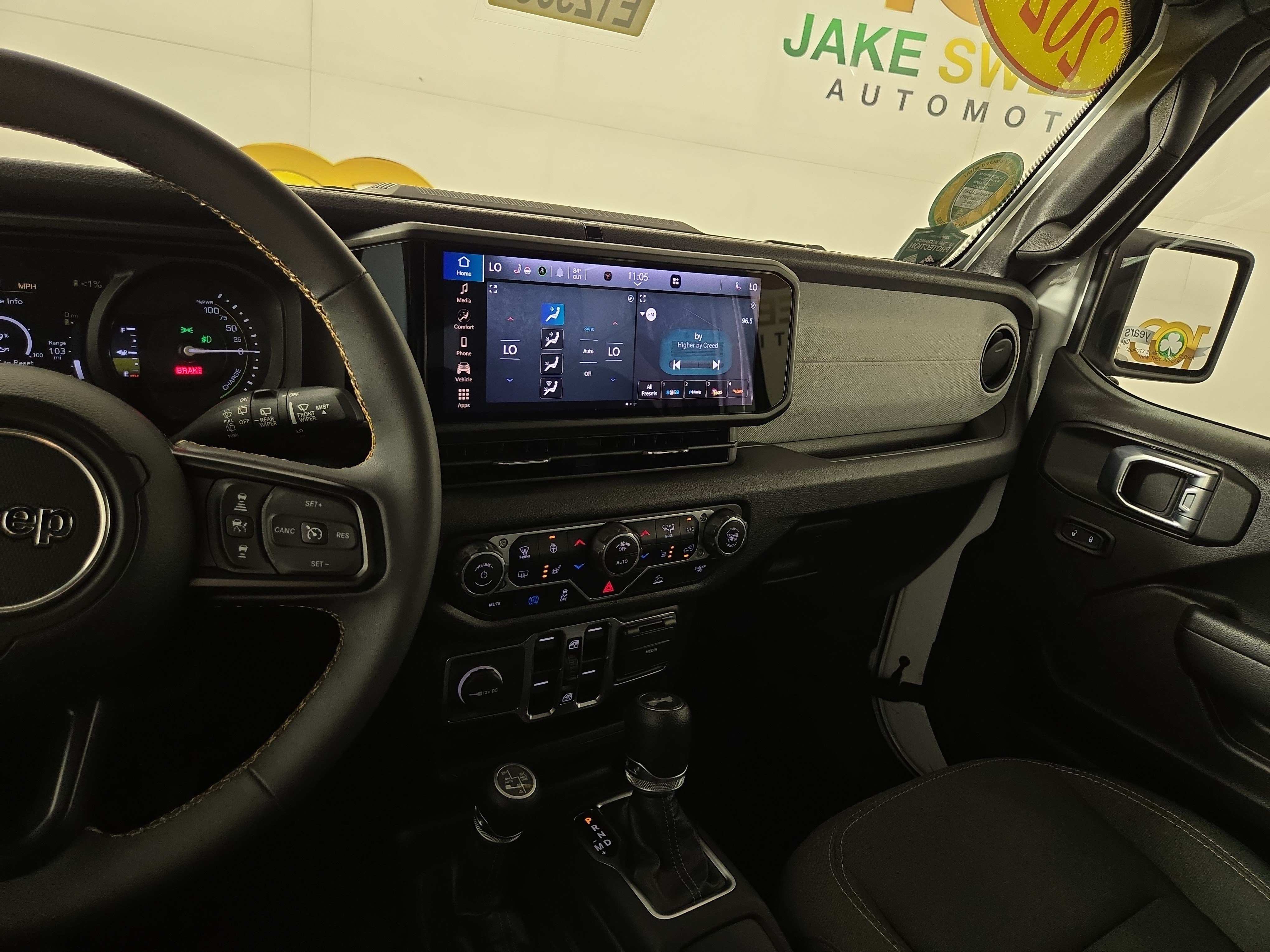 Certified 2024 Jeep Wrangler Unlimited w/ Convenience Group AWD/4WD image 24