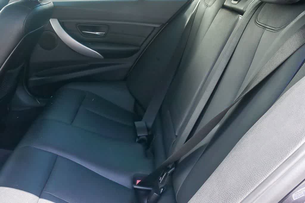 Used 2013 BMW 328i Sedan RWD image 16