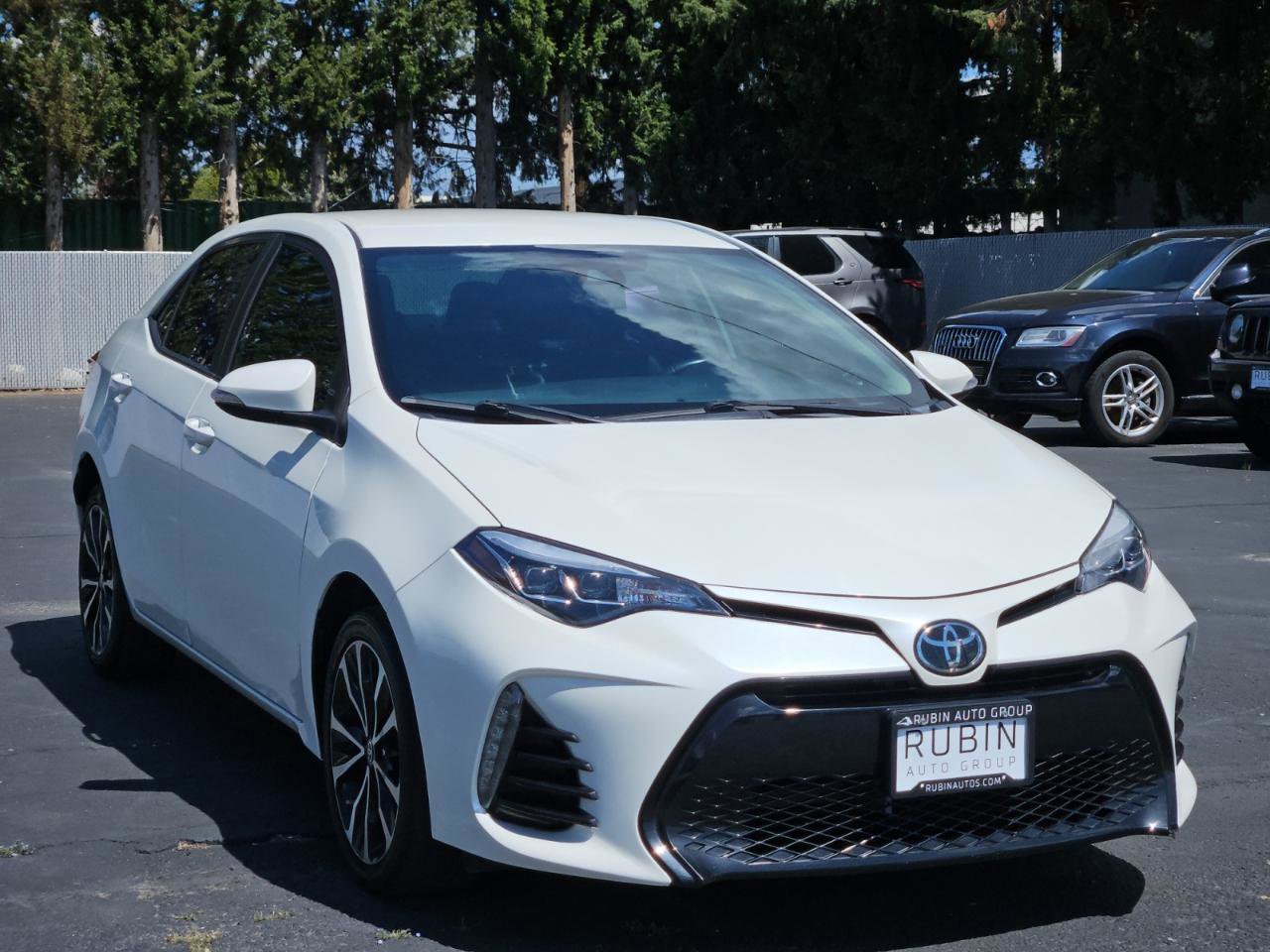 Used 2017 Toyota Corolla SE w/ Carpet Mat Package (TMS) FWD image 15