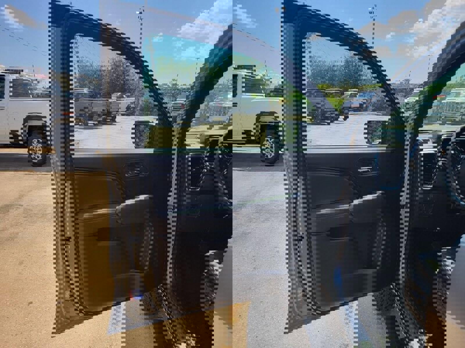 New 2026 GMC Canyon Elevation w/ Convenience Package image 12