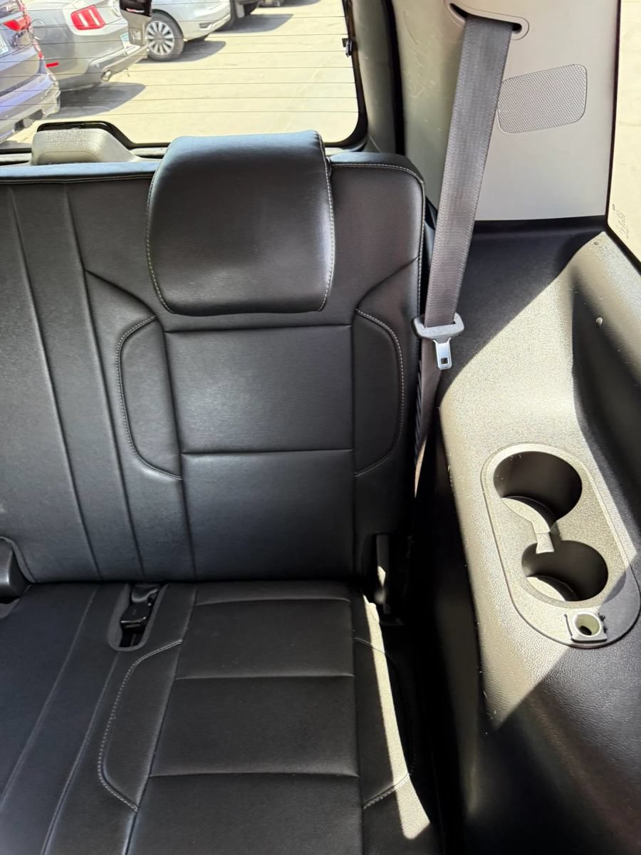 Used 2018 Chevrolet Tahoe Premier RWD image 18
