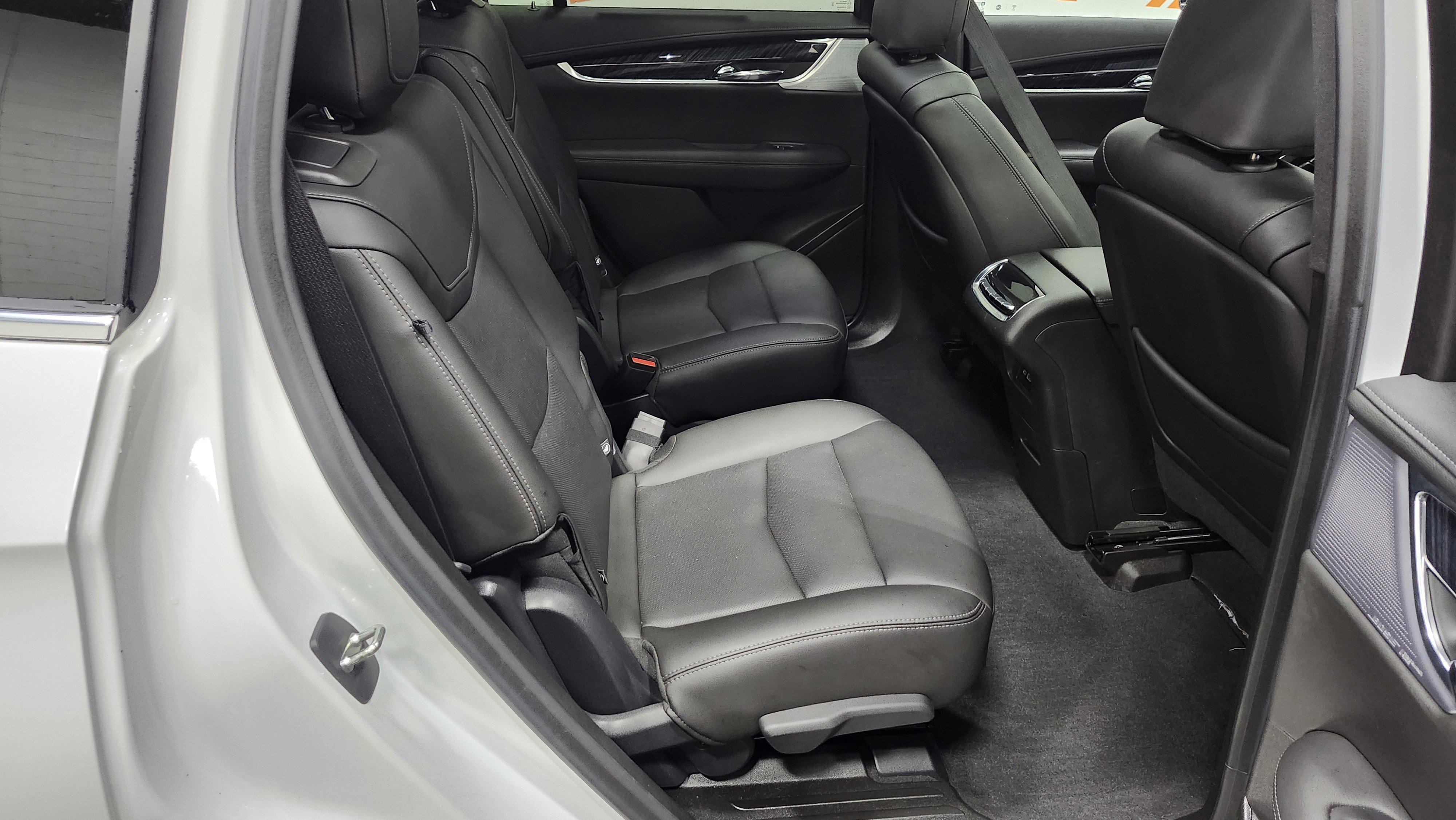 Used 2021 Cadillac XT6 Premium Luxury image 20