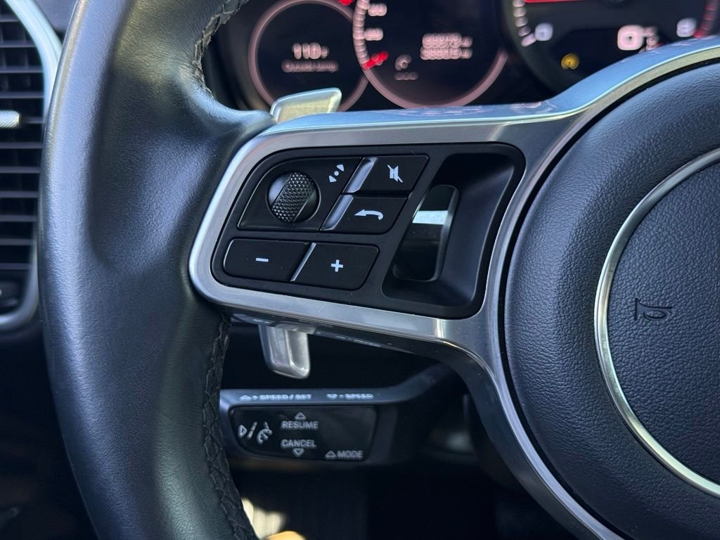 Used 2021 Porsche Cayenne AWD/4WD image 32