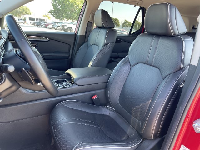 Used 2025 Honda Pilot Elite image 26