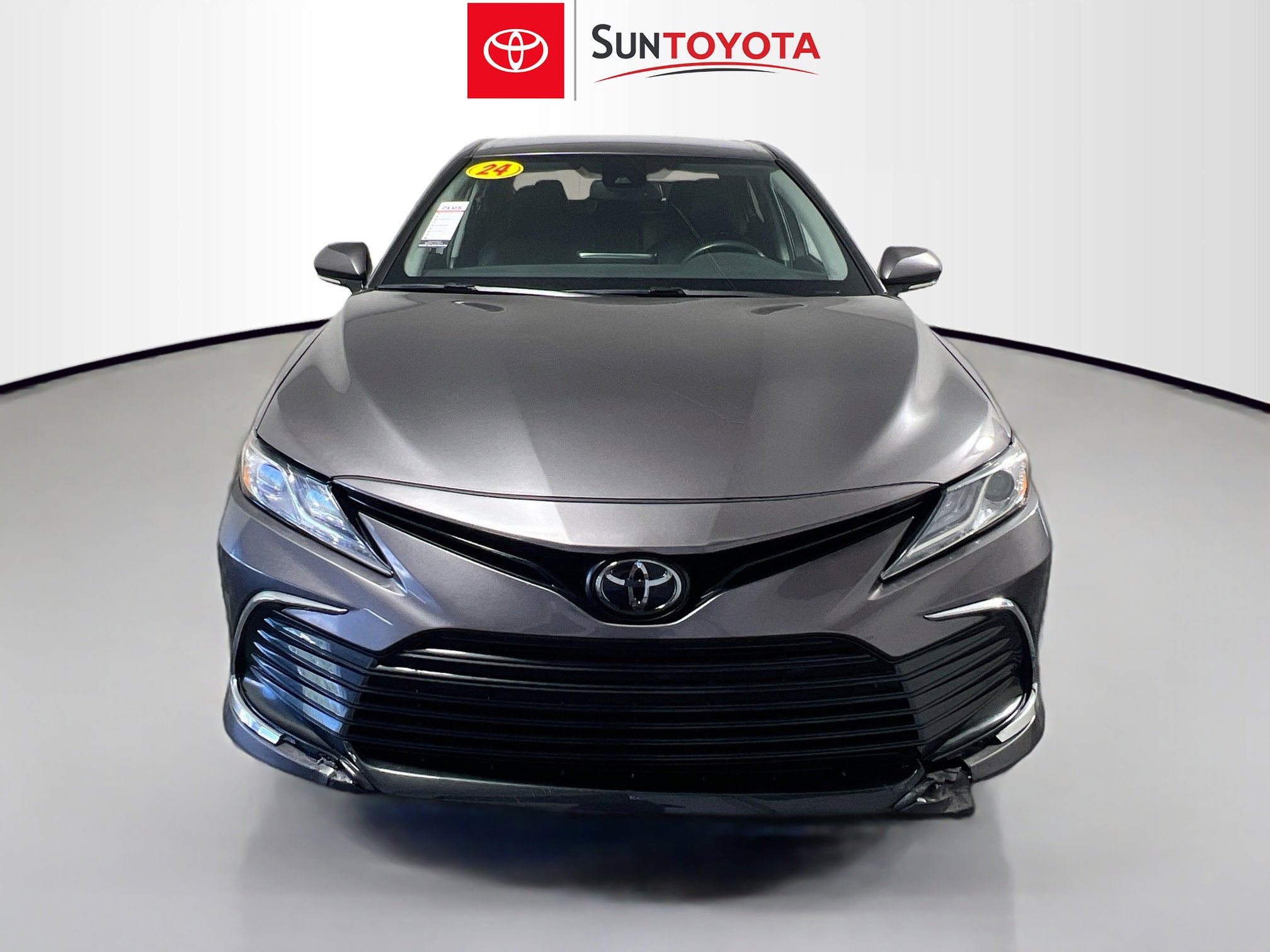 Used 2024 Toyota Camry XLE FWD image 10