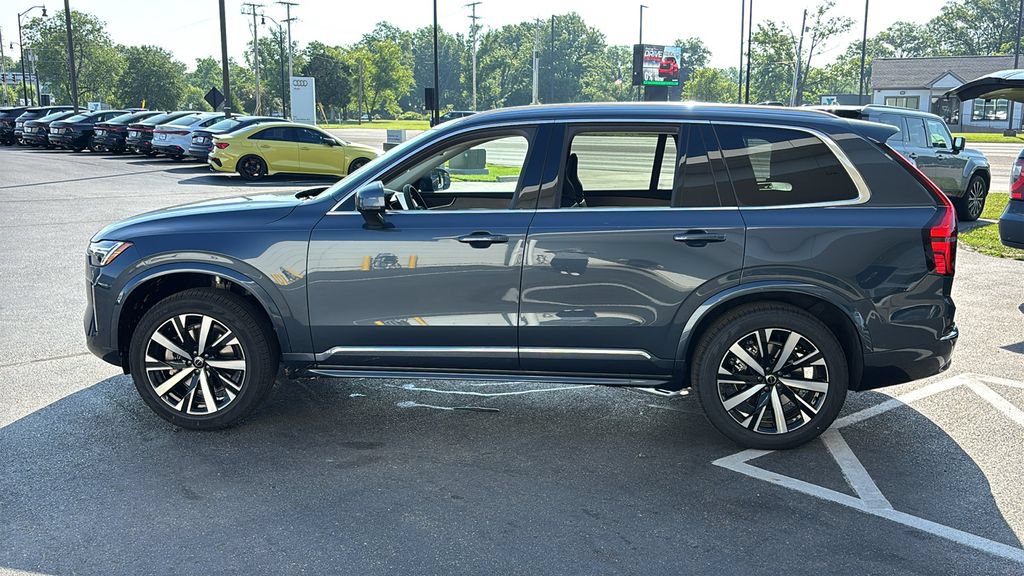 New 2026 Volvo XC90 B5 Core w/ Protection Package Premier AWD/4WD image 3