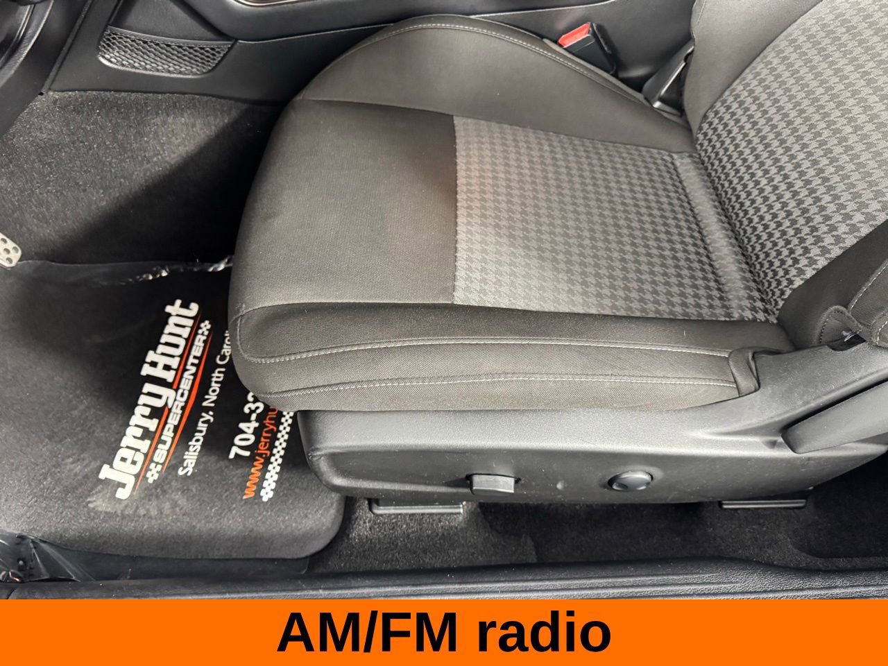 Used 2023 Dodge Challenger R/T w/ Blacktop Package image 12