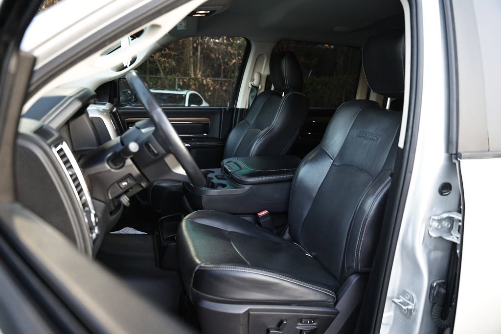 Used 2016 RAM 1500 Laramie w/ Convenience Group image 12