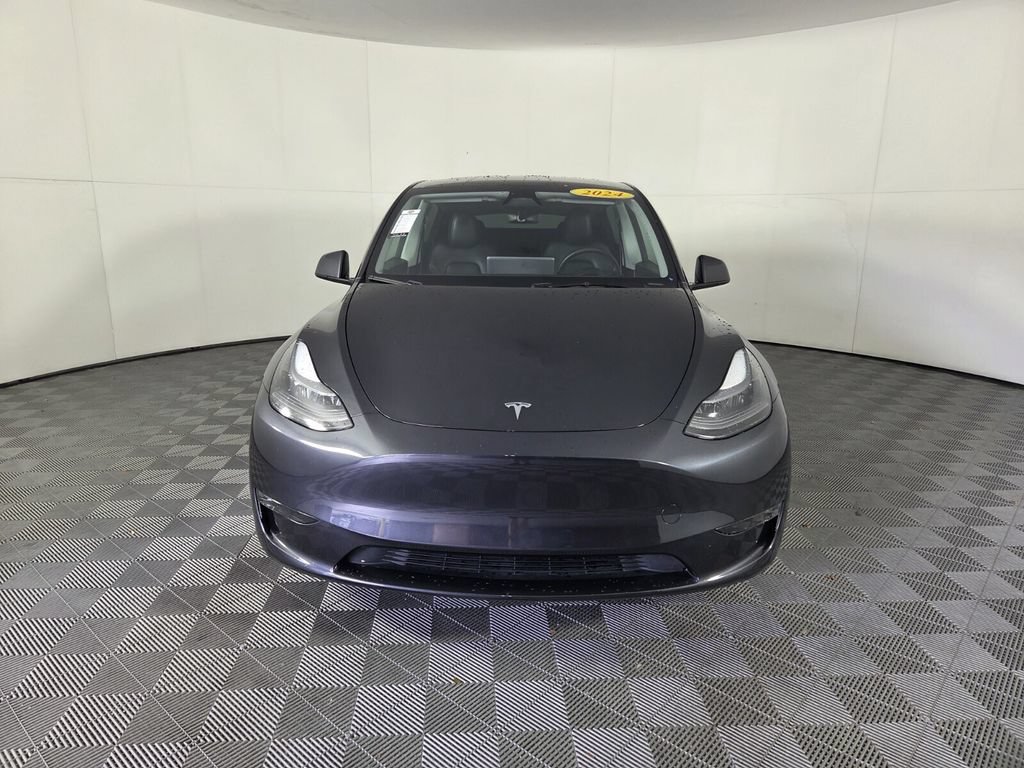 Used 2024 Tesla Model Y Performance AWD/4WD image 3