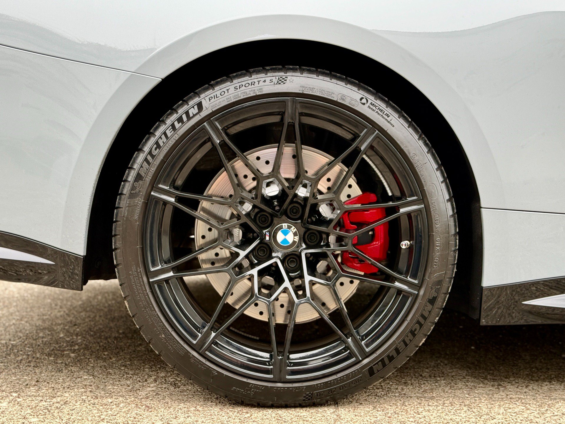 Used 2024 BMW M4 Competition RWD image 43