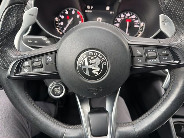 Used 2021 Alfa Romeo Giulia Ti Sport image 16