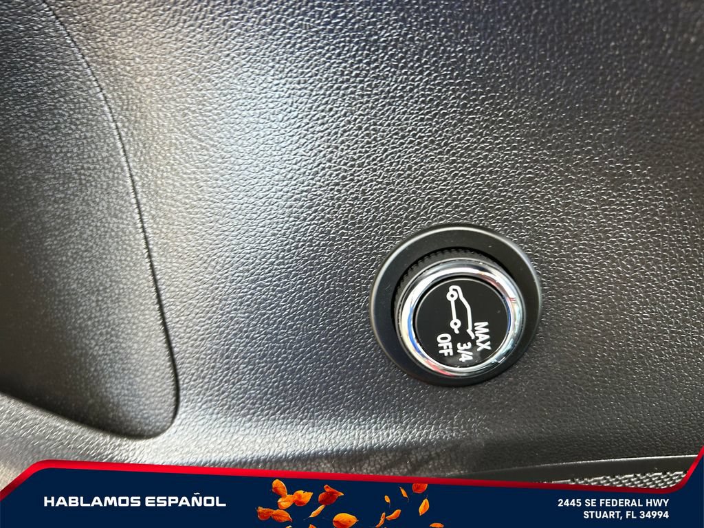 Used 2022 Buick Envision Essence w/ Technology Package I FWD image 14