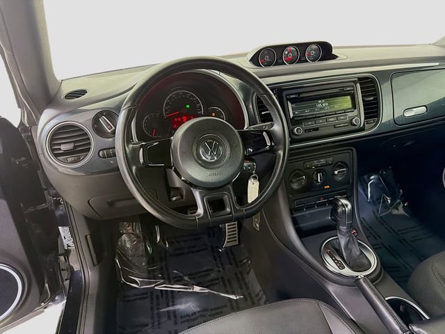 Used 2013 Volkswagen Beetle 2.0T image 21