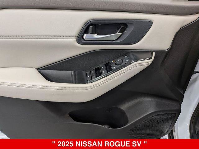 Certified 2025 Nissan Rogue SV w/ SV Premium Package AWD/4WD image 15