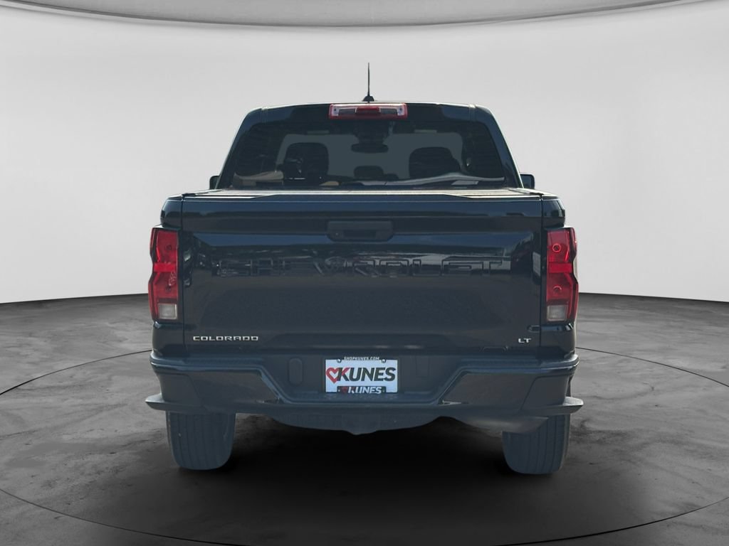 Used 2023 Chevrolet Colorado LT AWD/4WD image 6