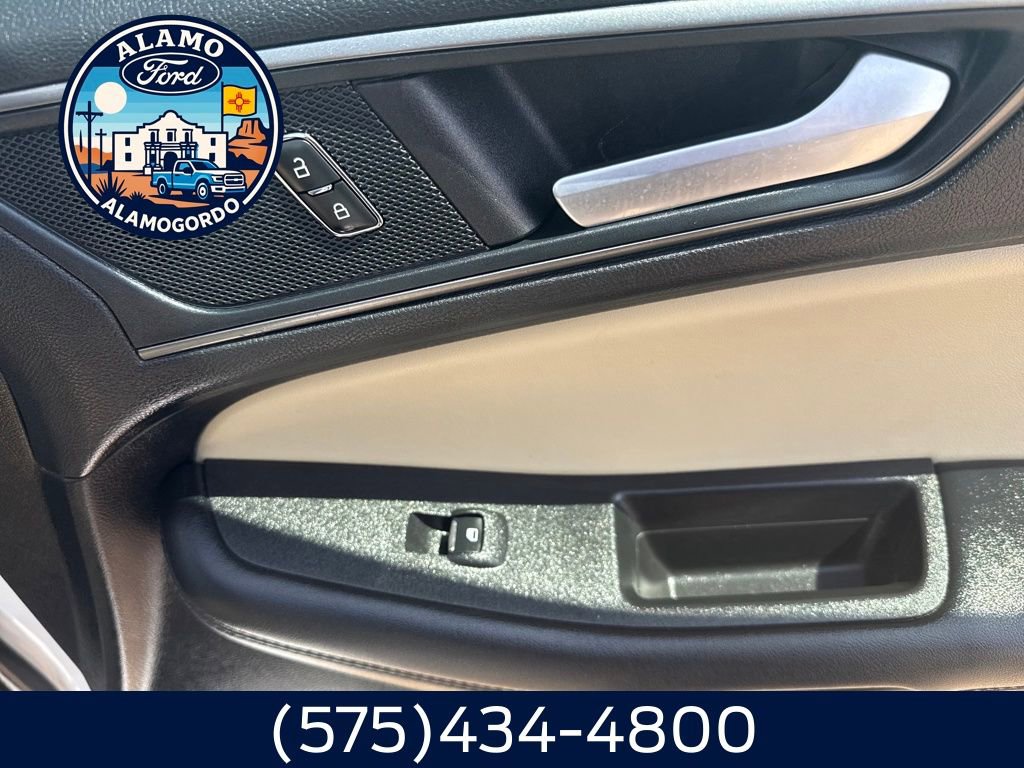 Used 2024 Ford Edge SE image 19