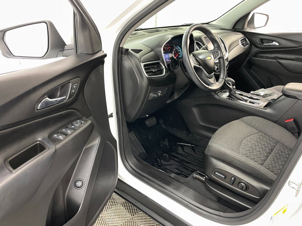 Used 2022 Chevrolet Equinox LT image 19