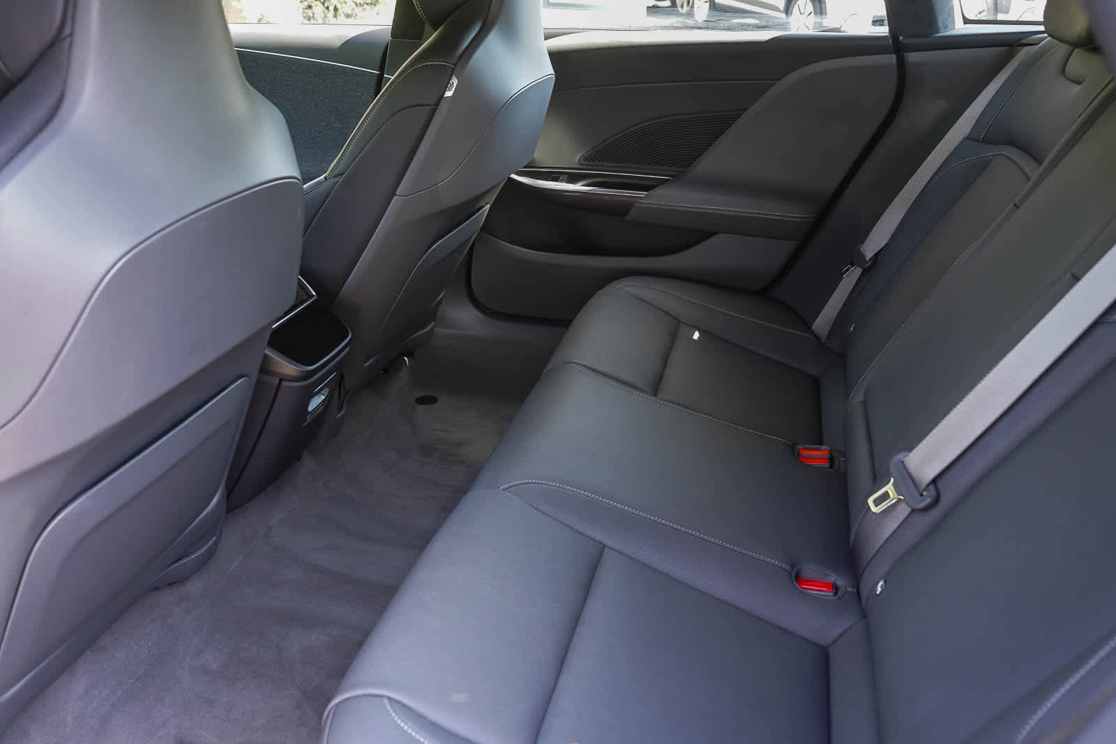 Used 2024 Lucid Air Touring AWD/4WD image 9