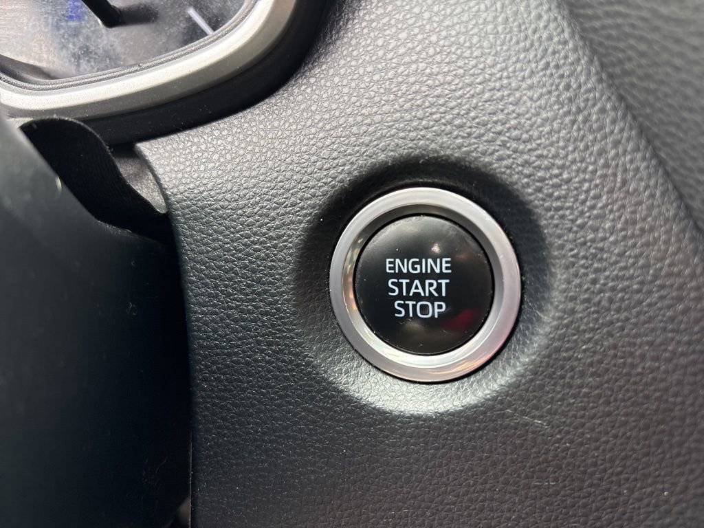 Used 2021 Toyota Corolla XSE image 25