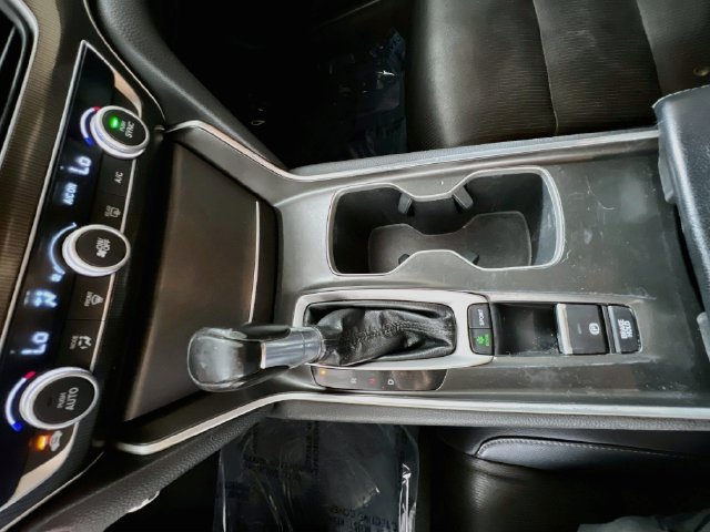Used 2018 Honda Accord Sport image 25