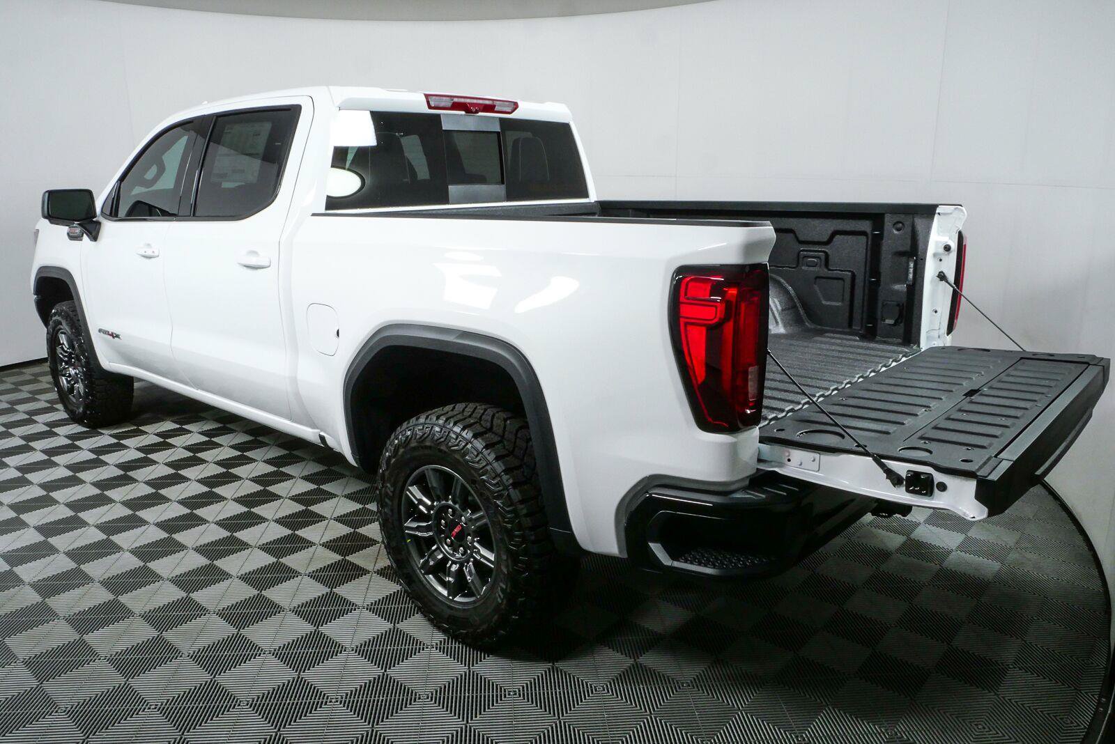 New 2026 GMC Sierra 1500 AT4X AWD/4WD image 33