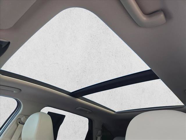 Used 2022 Kia Sorento S w/ Panoramic Sunroof Package FWD image 16